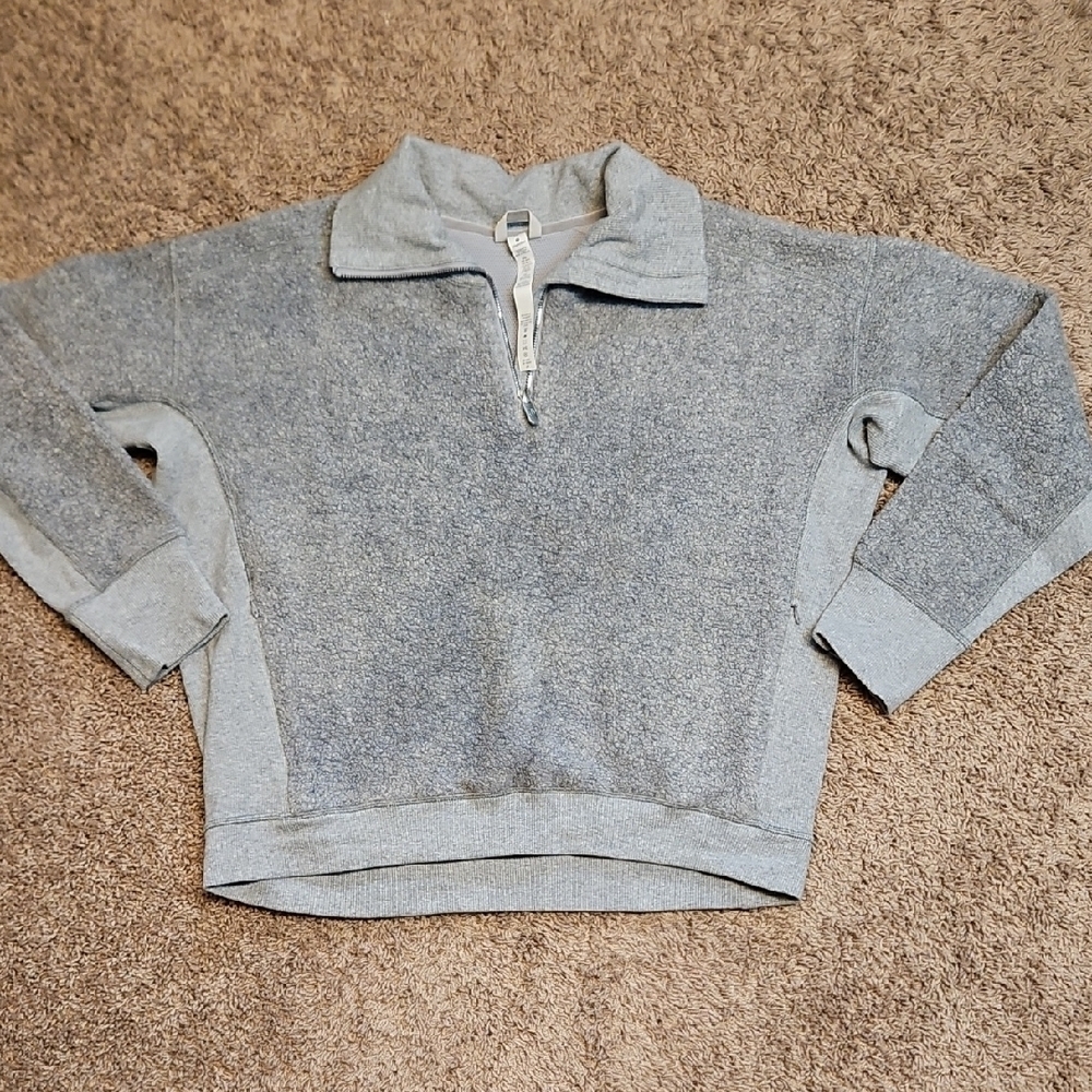 Lululemon Stand Out Sherpa Half Zip Pullover - Picture 2 of 13